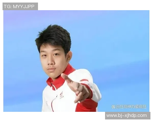 十五运会丨张展硕勇夺三金：应战自我，游向巅峰